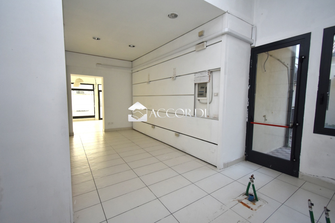 Locale commerciale in affitto a Vittorio Veneto