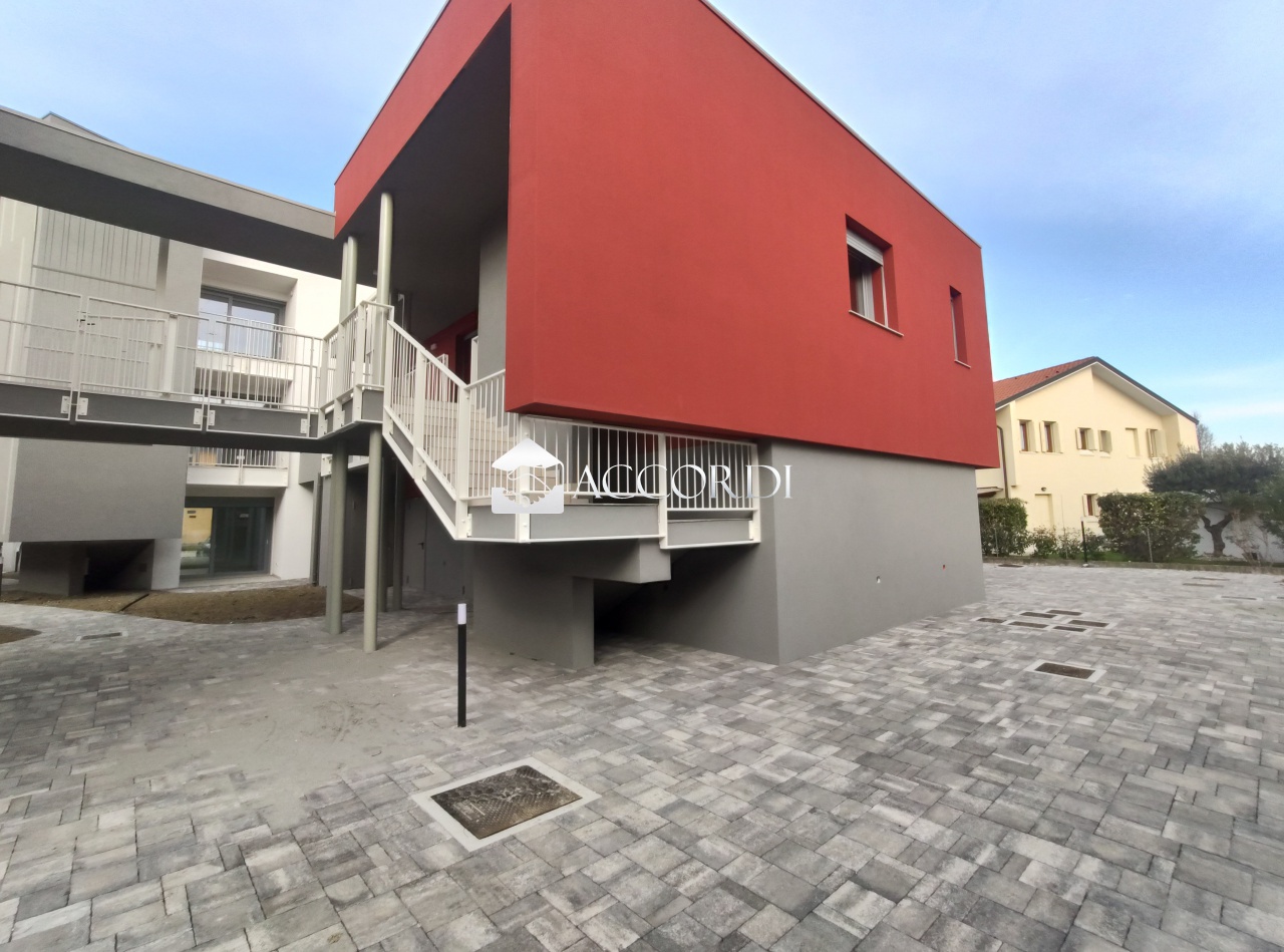 Trilocale con terrazzo a Monastier di Treviso