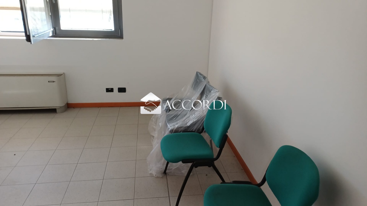 Ufficio in vendita a Este