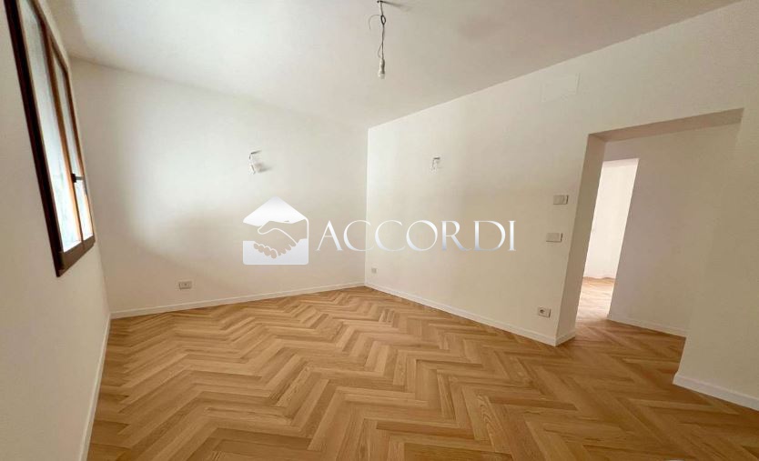 Trilocale con terrazzo a Pordenone