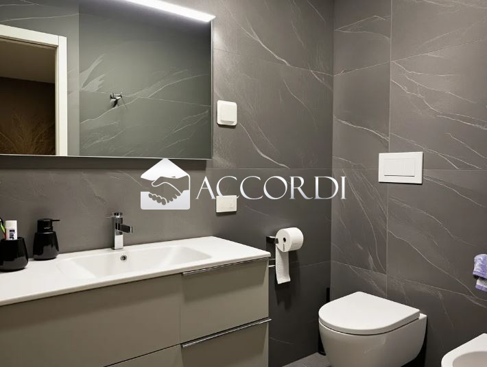 Casa indipendente con giardino a Codogn�