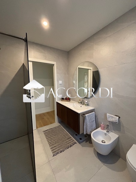 Casa indipendente con giardino a Codogn�