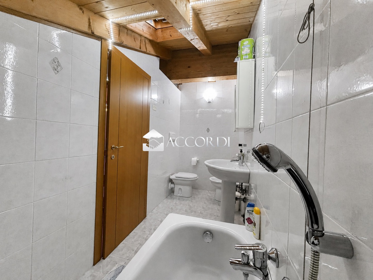Appartamento in vendita in via j. f. kennedy, Casalserugo