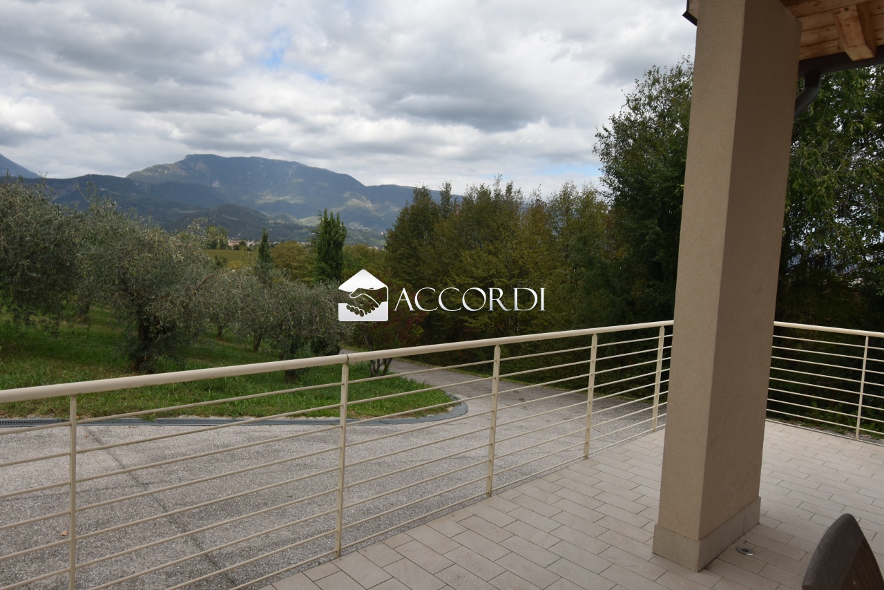 Casa indipendente in vendita a Vittorio Veneto