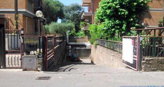 Negozio in affitto in via casale santarelli 18, Roma