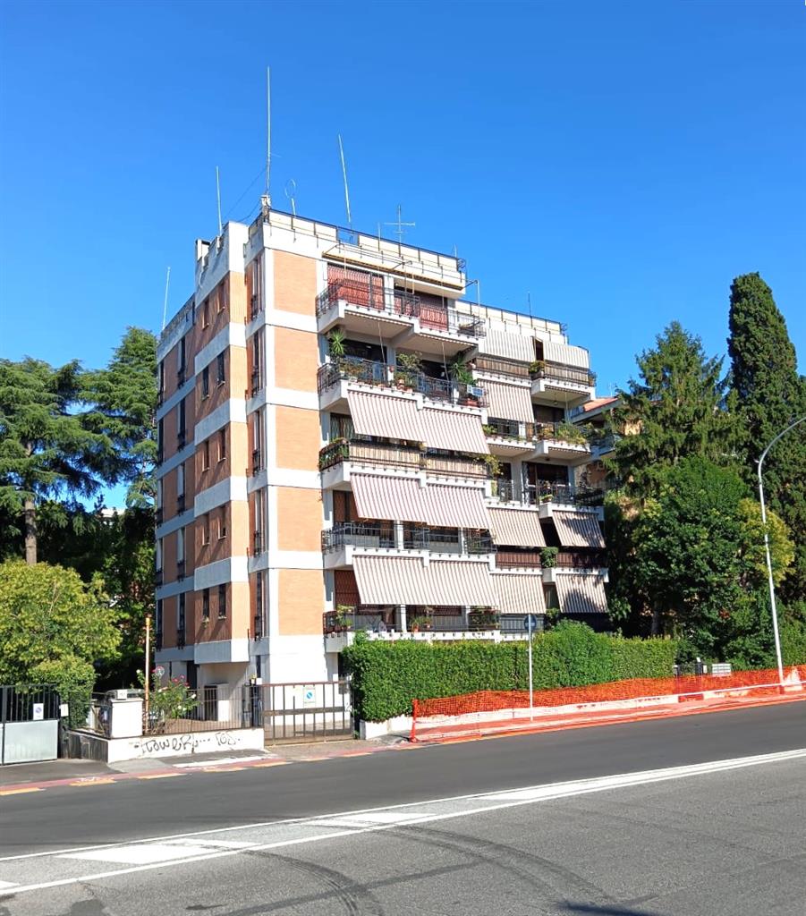 Appartamento in vendita in viale egeo 155, Roma