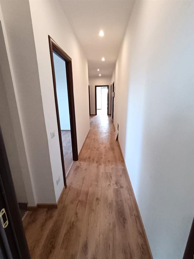 Stanza Doppia ristrutturata in via casale quintiliani 109, Roma