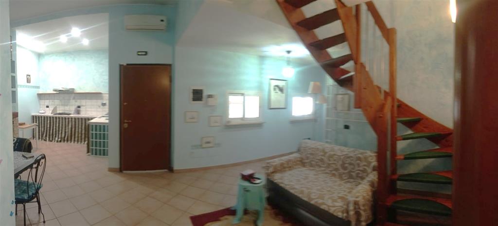 Appartamento ristrutturato in via del divino amore, Marino