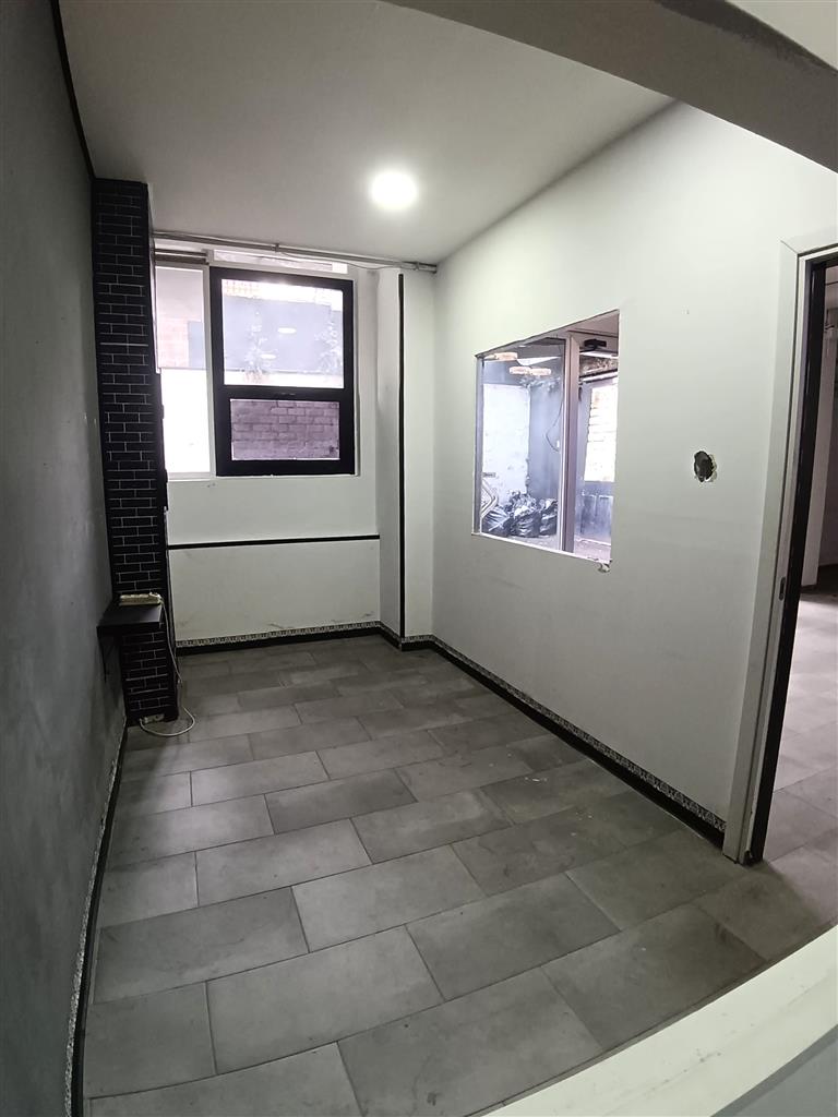 Negozio in affitto in via casale santarelli 16, Roma