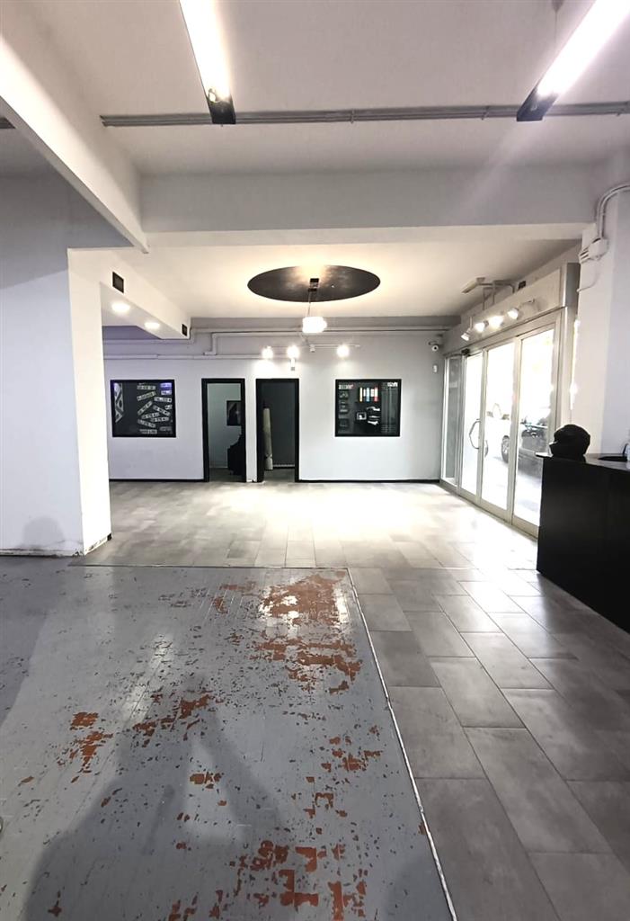 Negozio in affitto in via casale santarelli 16, Roma