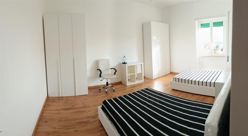 Stanza Doppia ristrutturata in via casale quintiliani 109, Roma