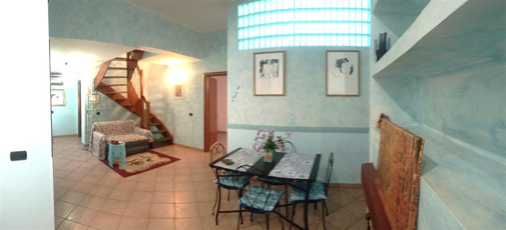 Appartamento ristrutturato in via del divino amore, Marino