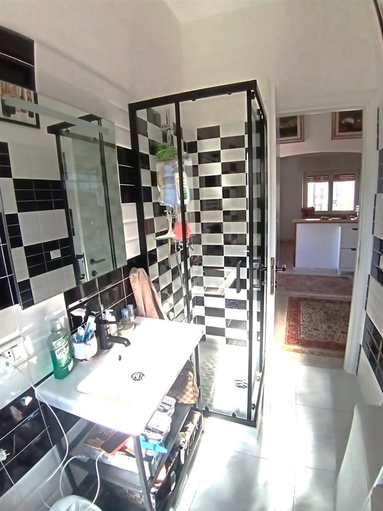 Attico con terrazzo in via ettore romagnoli 70, Roma