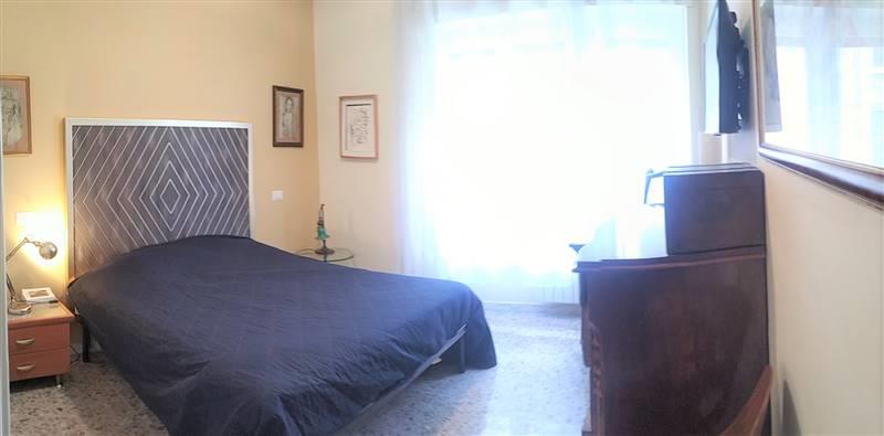 Casa vacanza Bilocale in affitto in via san calepodio 19, Roma