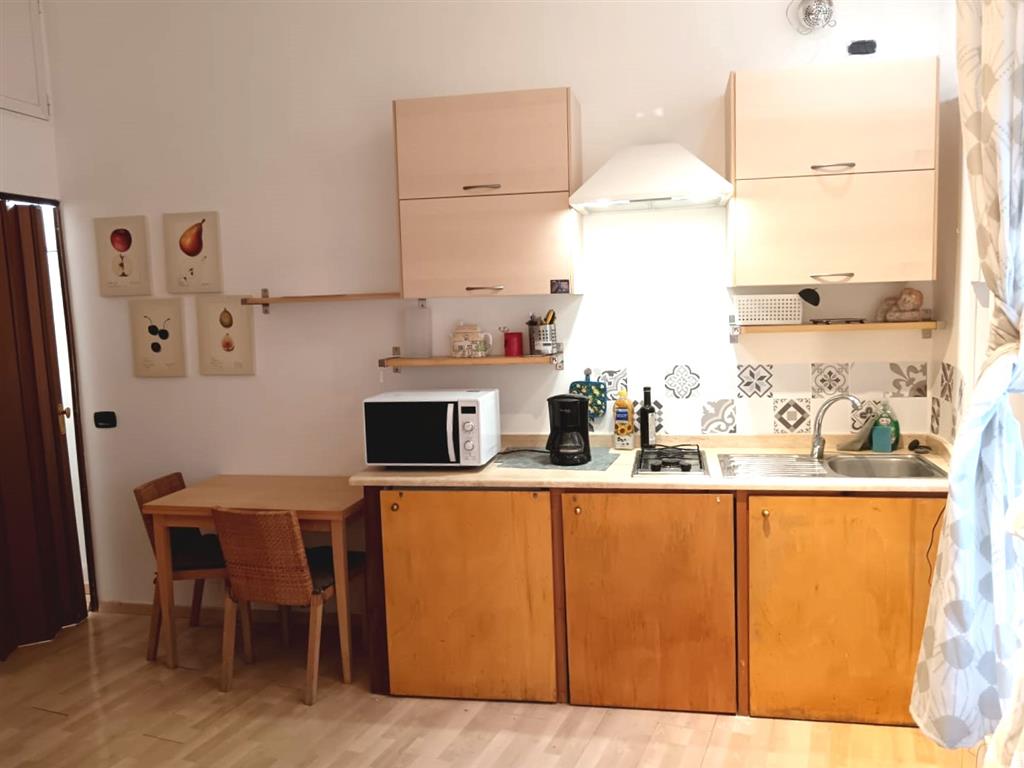 Casa vacanza Monolocale in affitto in via vercelli 19, Roma