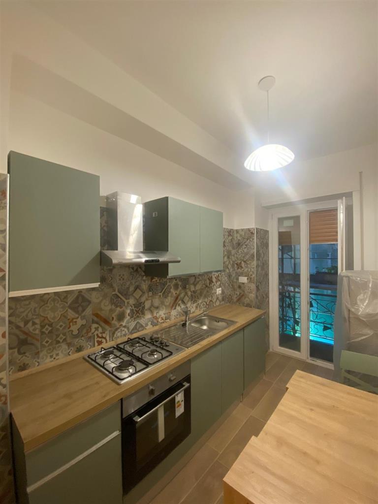 Stanza Singola ristrutturata in via delle vitalbe 4, Roma