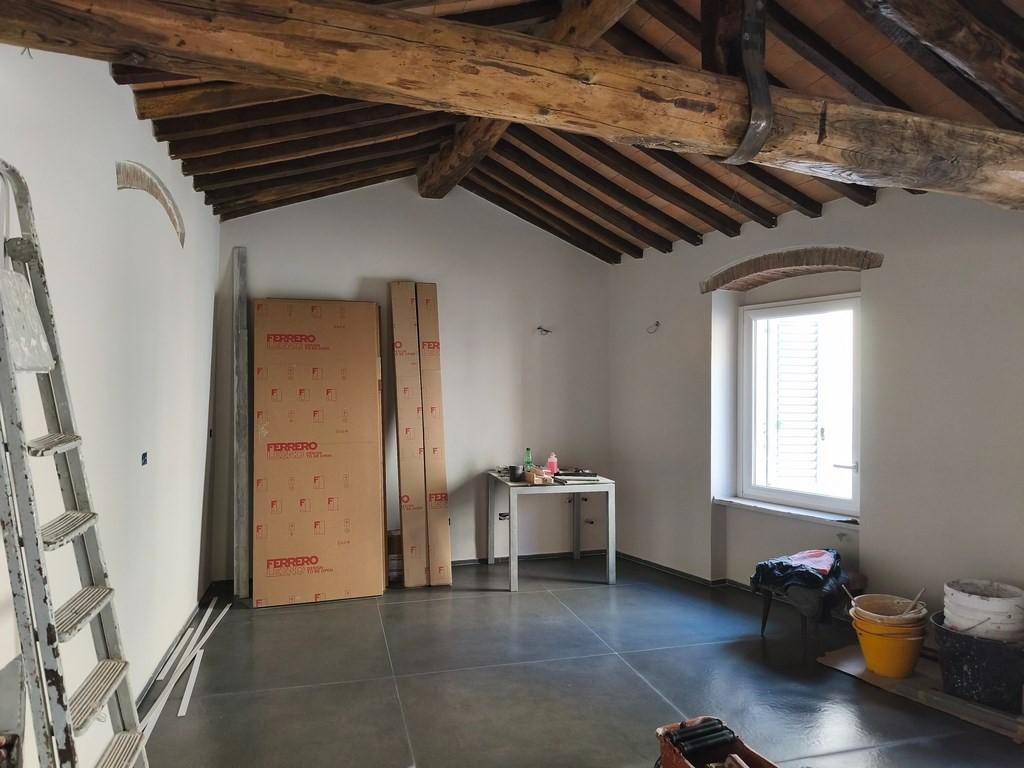 Quadrilocale ristrutturato a Carrara