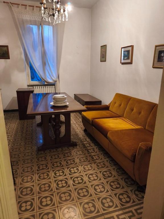 Casa indipendente con giardino, Ortonovo isola