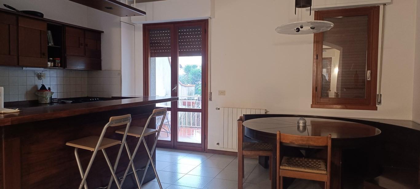 Villa con giardino, Ortonovo dogana