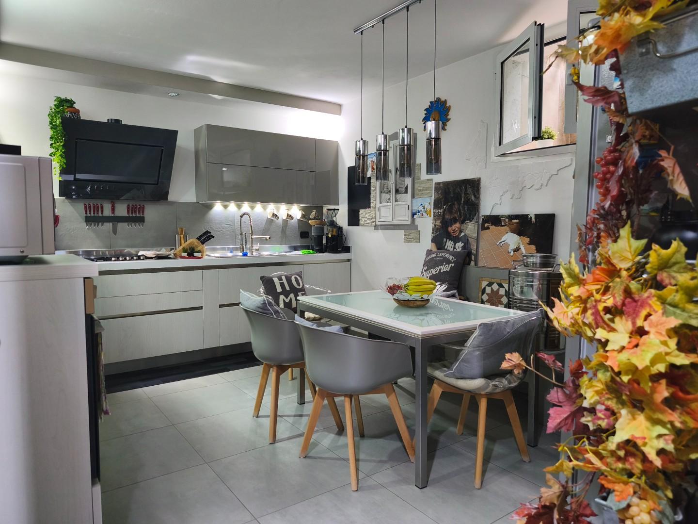 Casa indipendente con giardino, Carrara bonascola