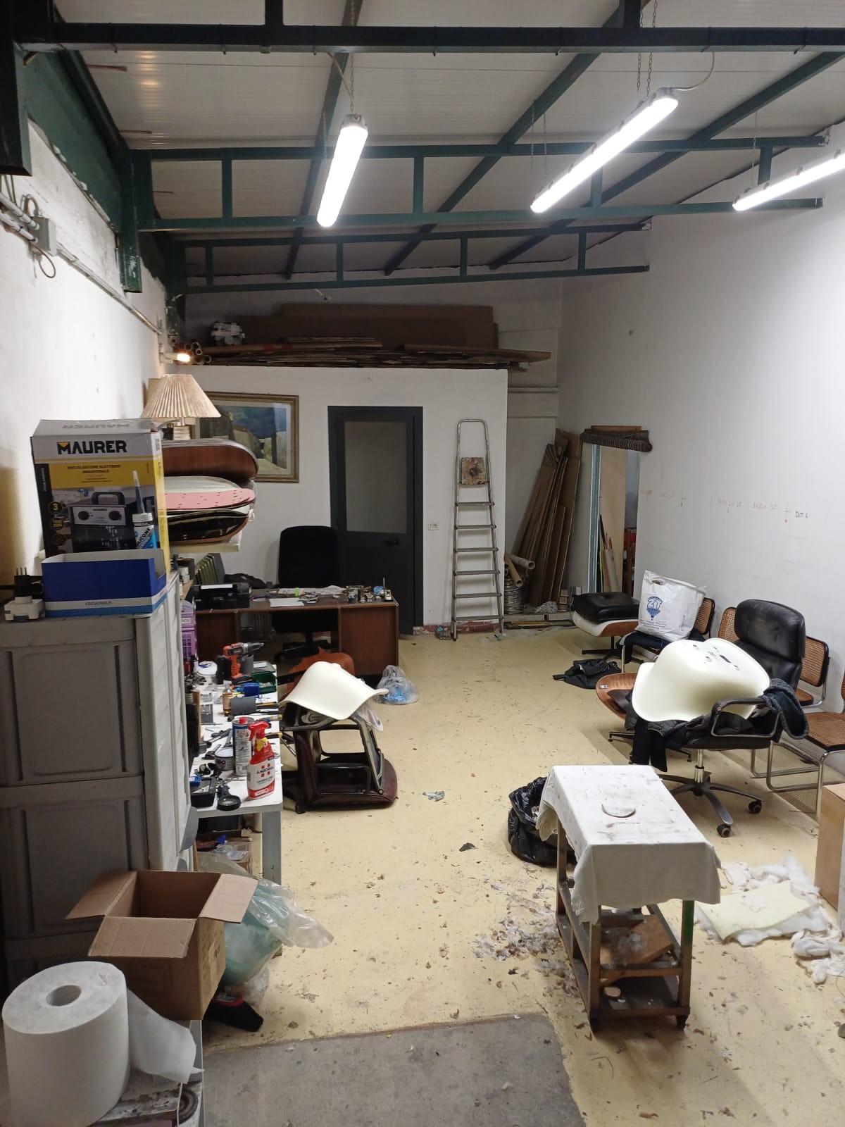 Locale commerciale in vendita, Carrara avenza