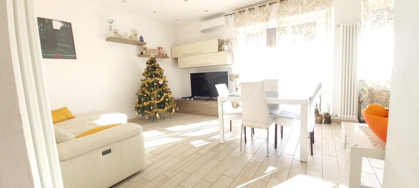 Quadrilocale ristrutturato, Carrara avenza