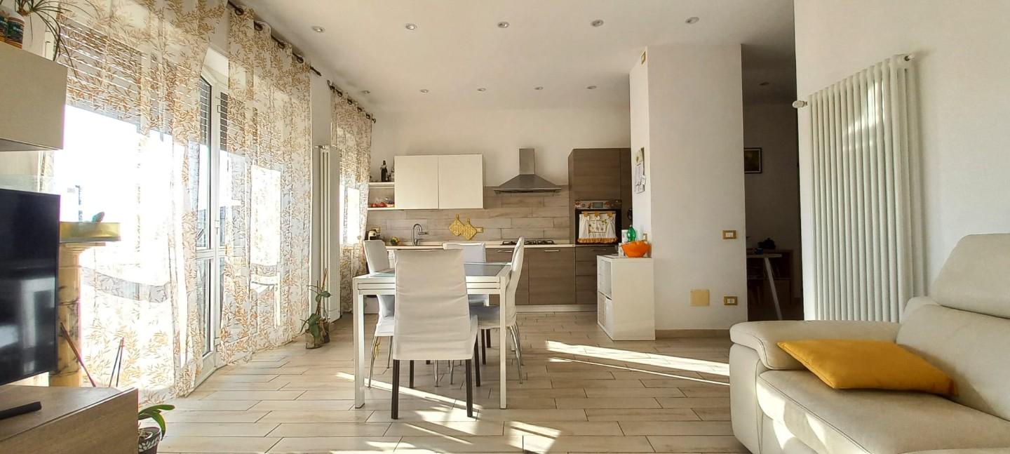 Quadrilocale ristrutturato, Carrara avenza