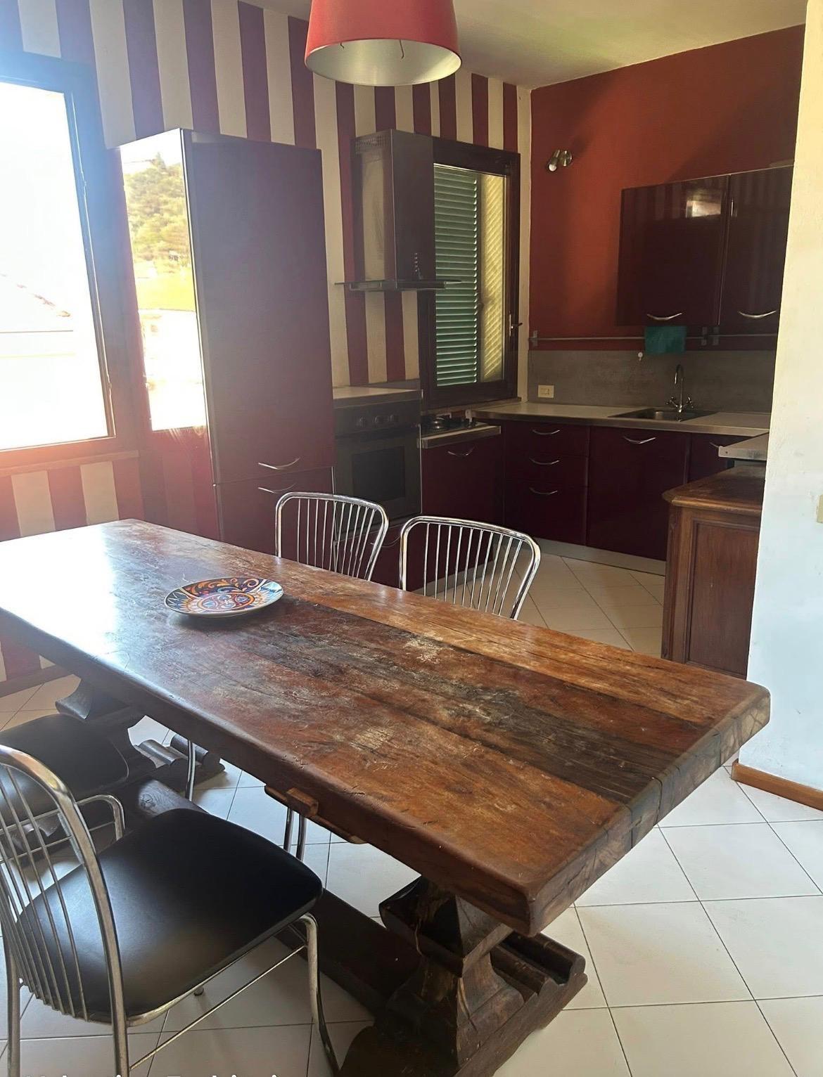 Quadrilocale arredato in affitto, Ameglia piano di