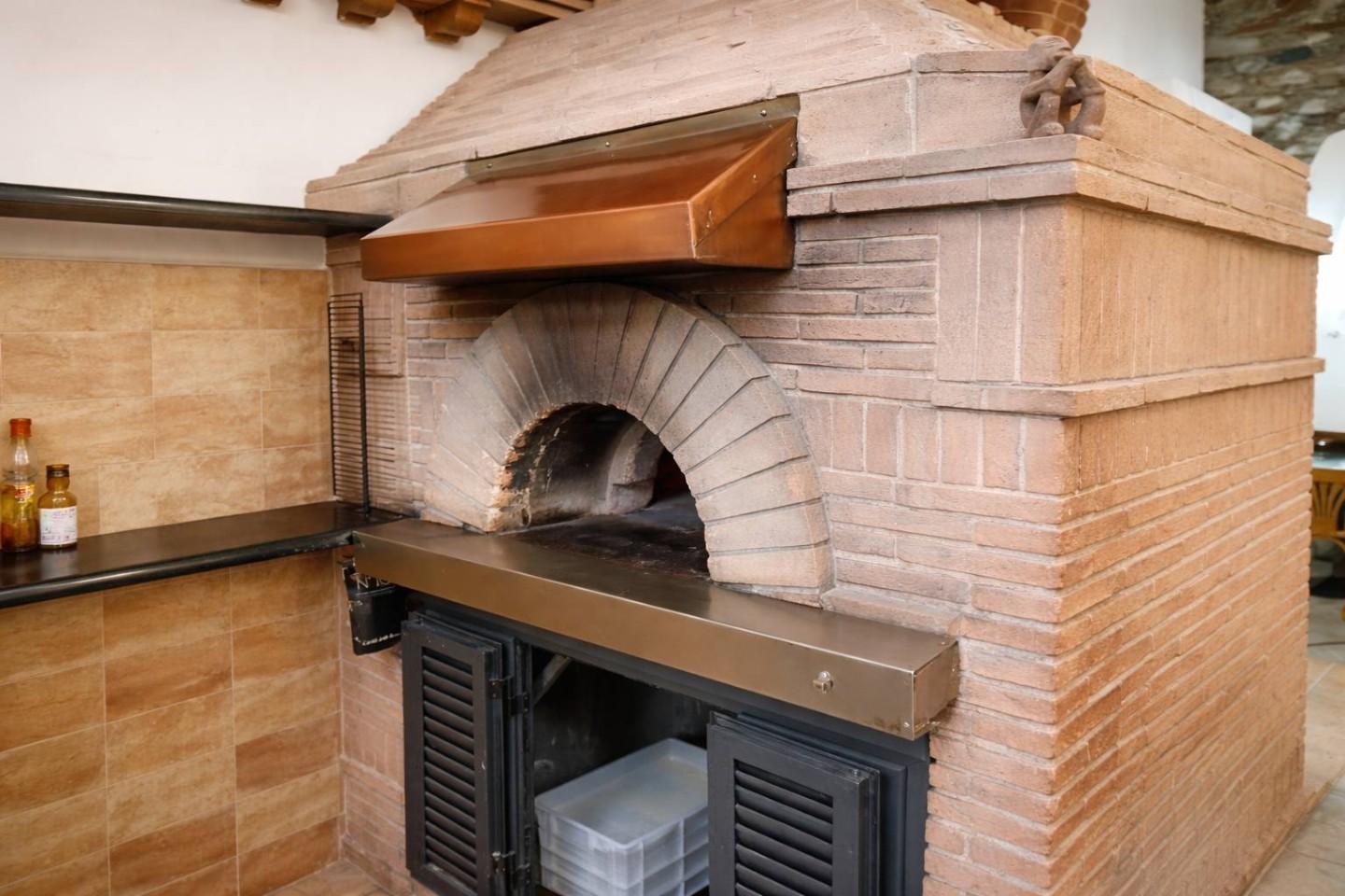 Attivit� commerciale in vendita, Carrara centro