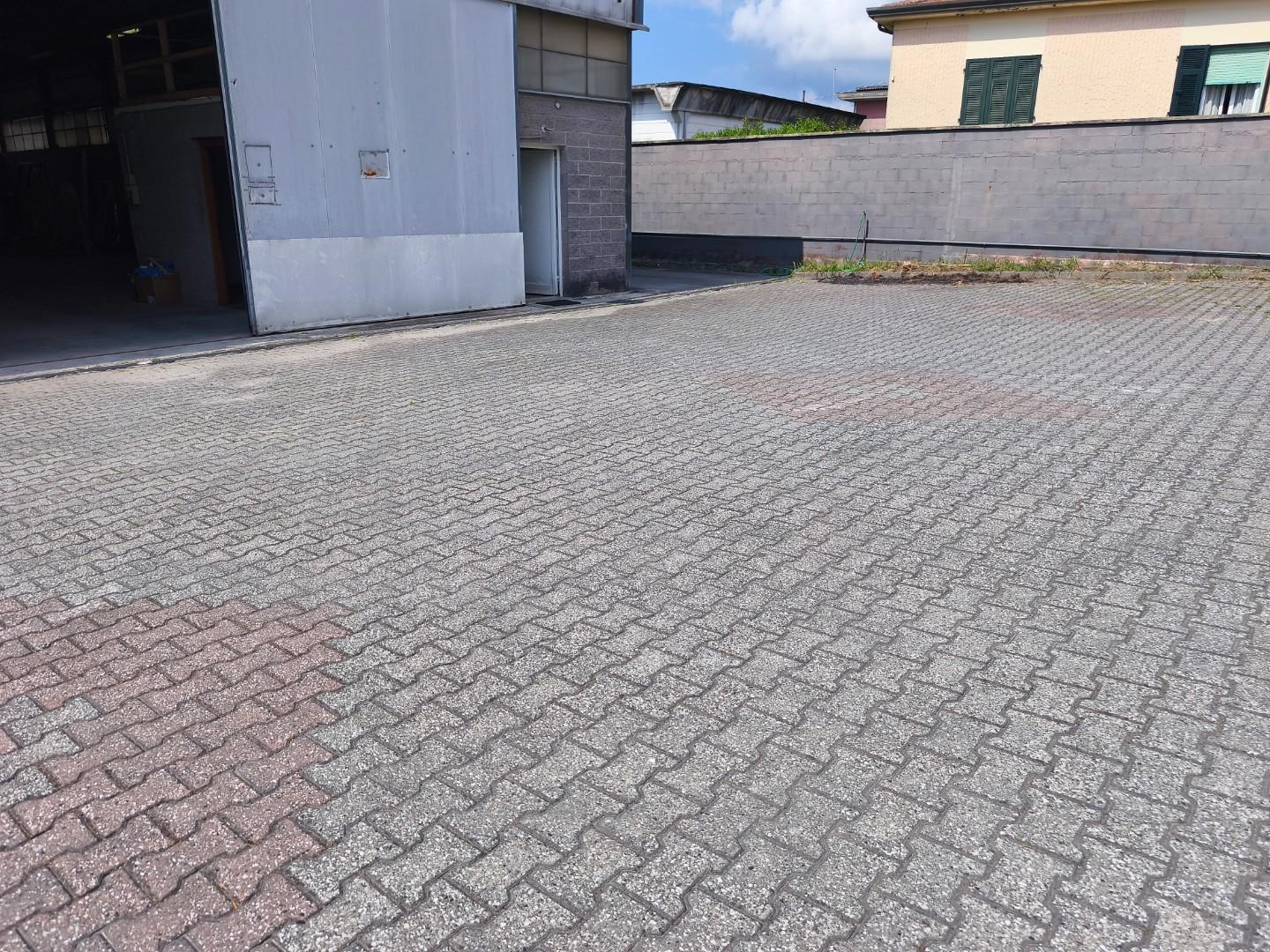Capannone in affitto, Carrara avenza