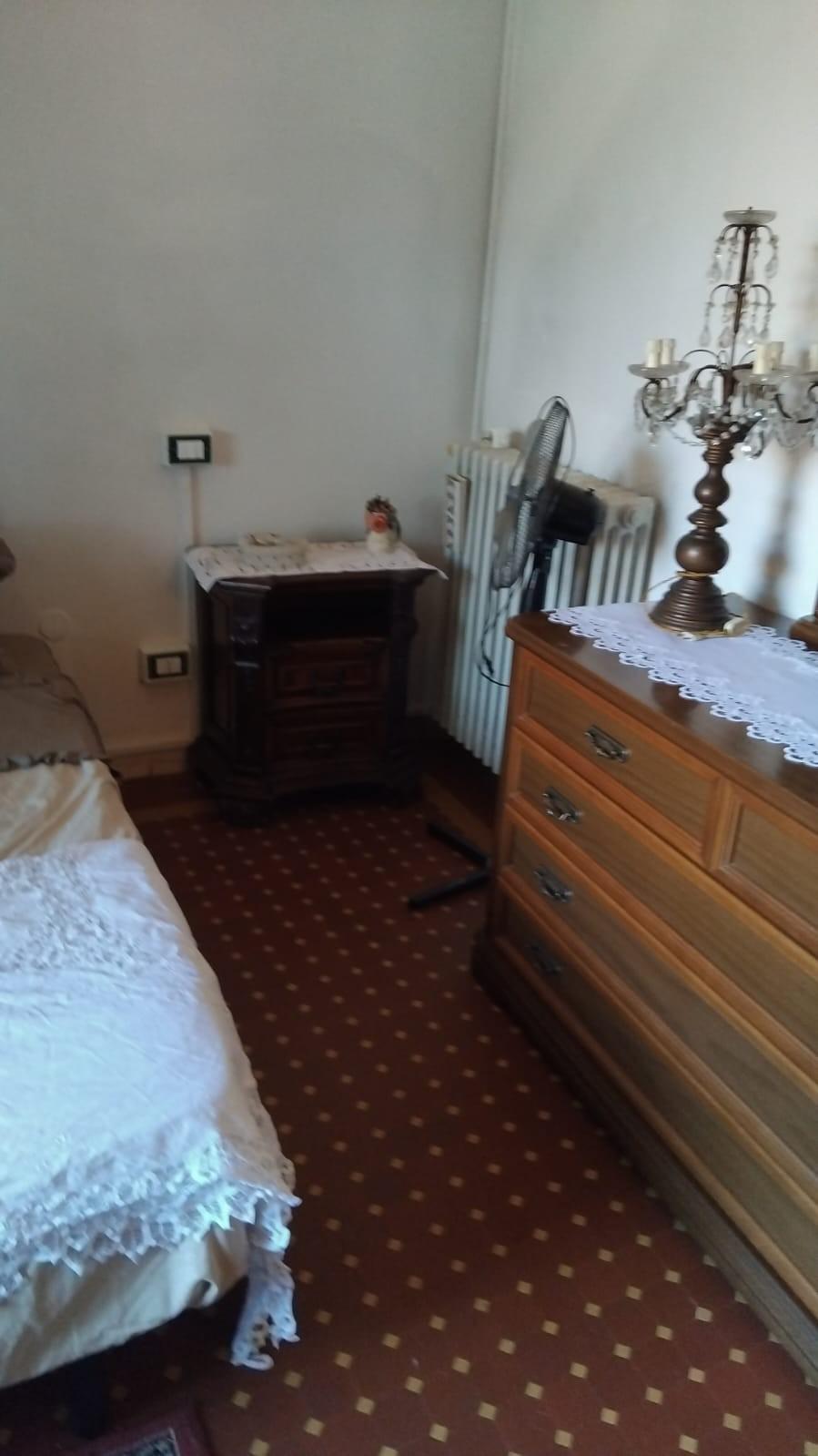 Casa indipendente con giardino, Carrara avenza