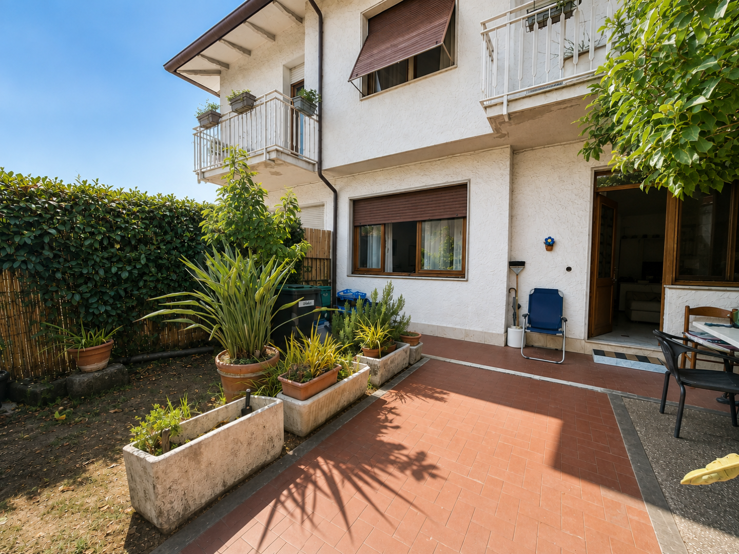 Casa indipendente con giardino, Carrara marina di