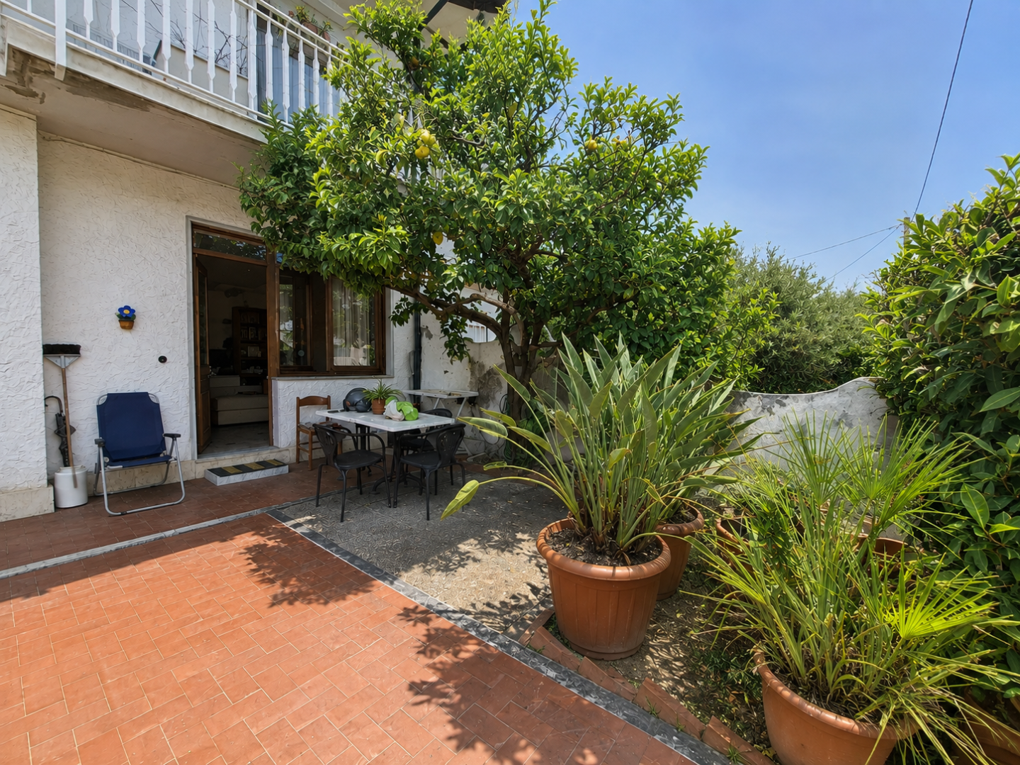 Casa indipendente con giardino, Carrara marina di