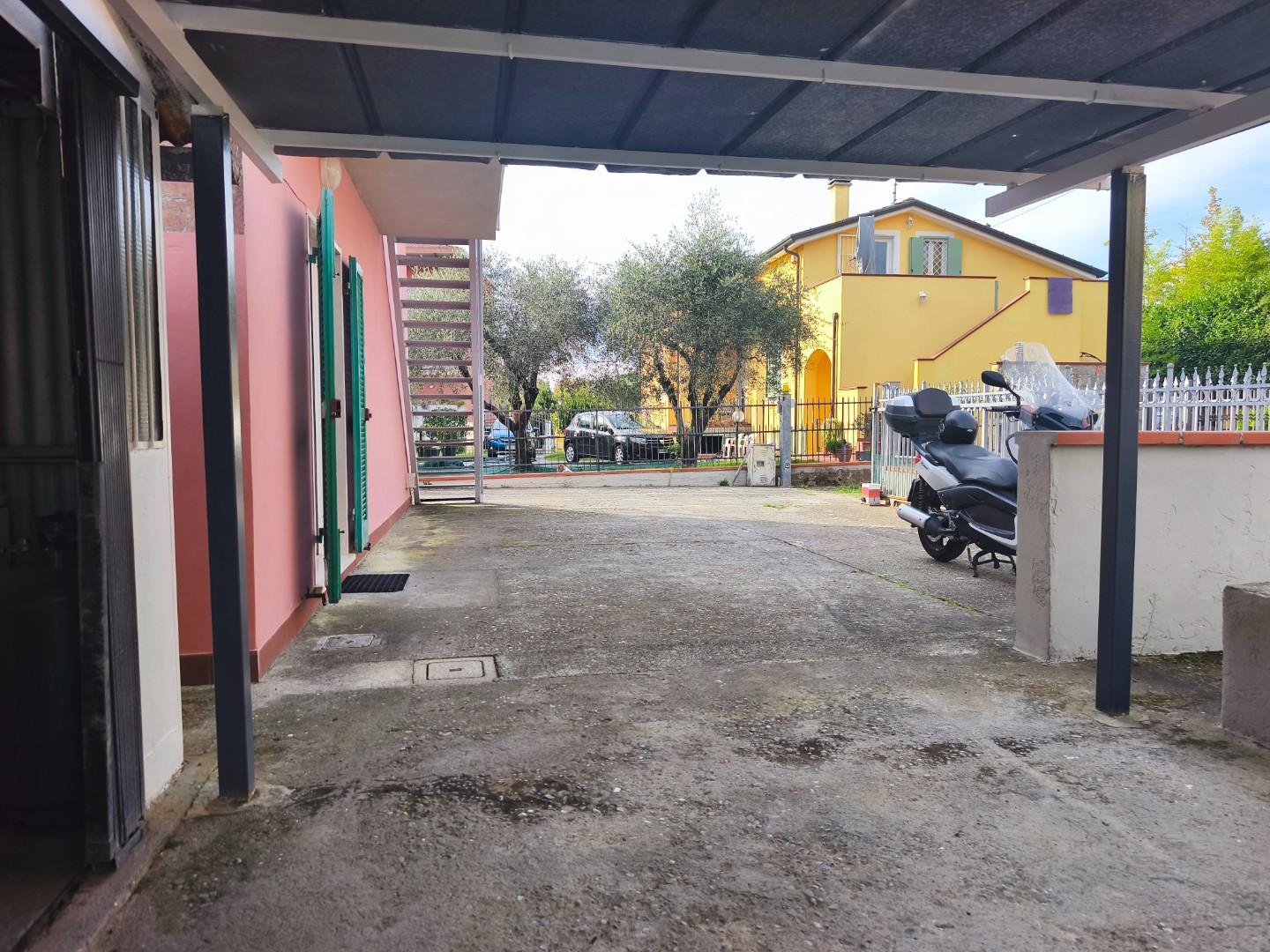 Casa indipendente con giardino, Castelnuovo Magra molicciara