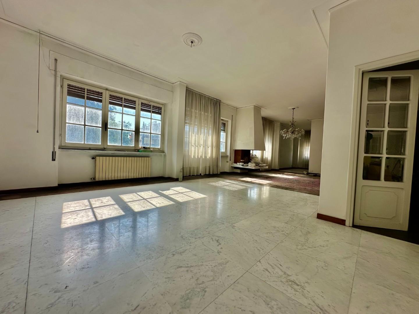 Appartamento in vendita a Carrara