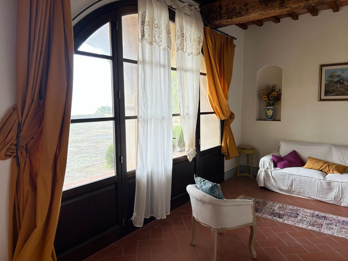 Bilocale ristrutturato, Palaia forcoli