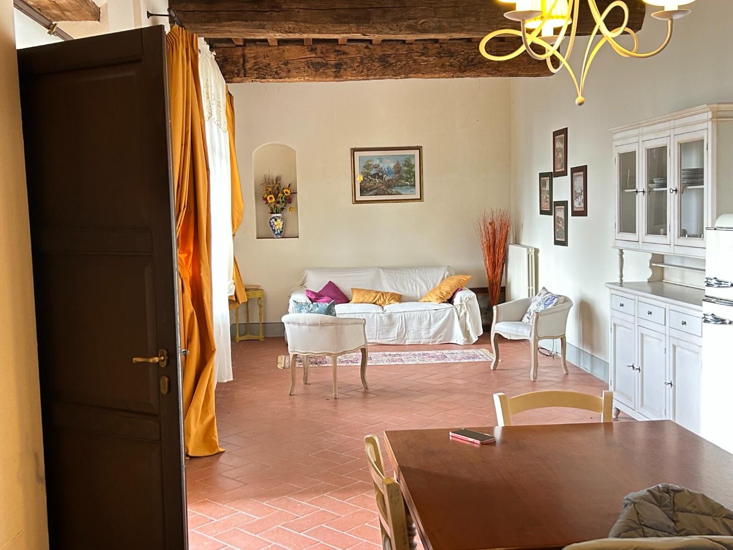 Bilocale ristrutturato, Palaia forcoli