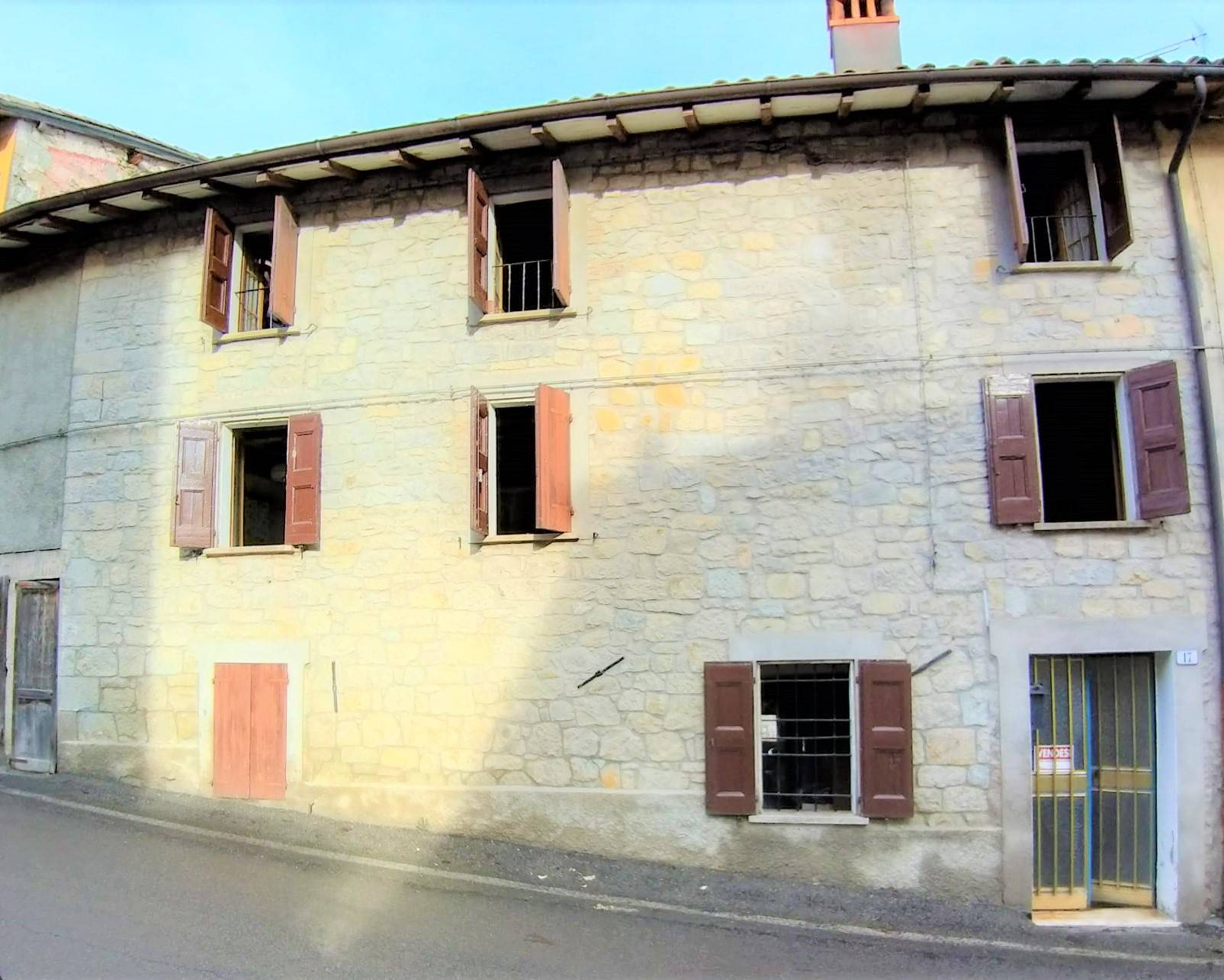 Casa indipendente in vendita, Pavullo nel Frignano benedello