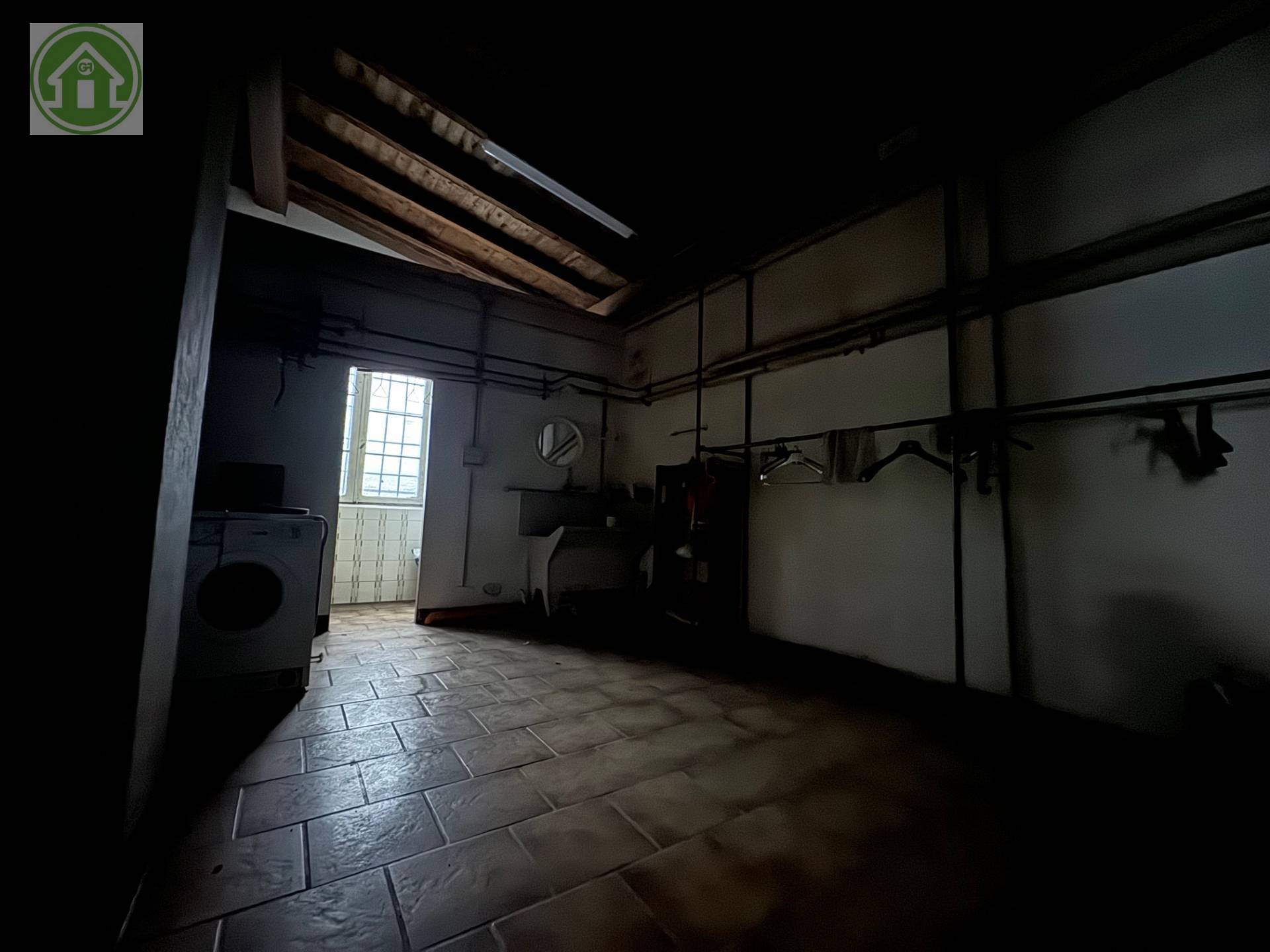 Locale commerciale in vendita a Pavullo nel Frignano, Centro storico