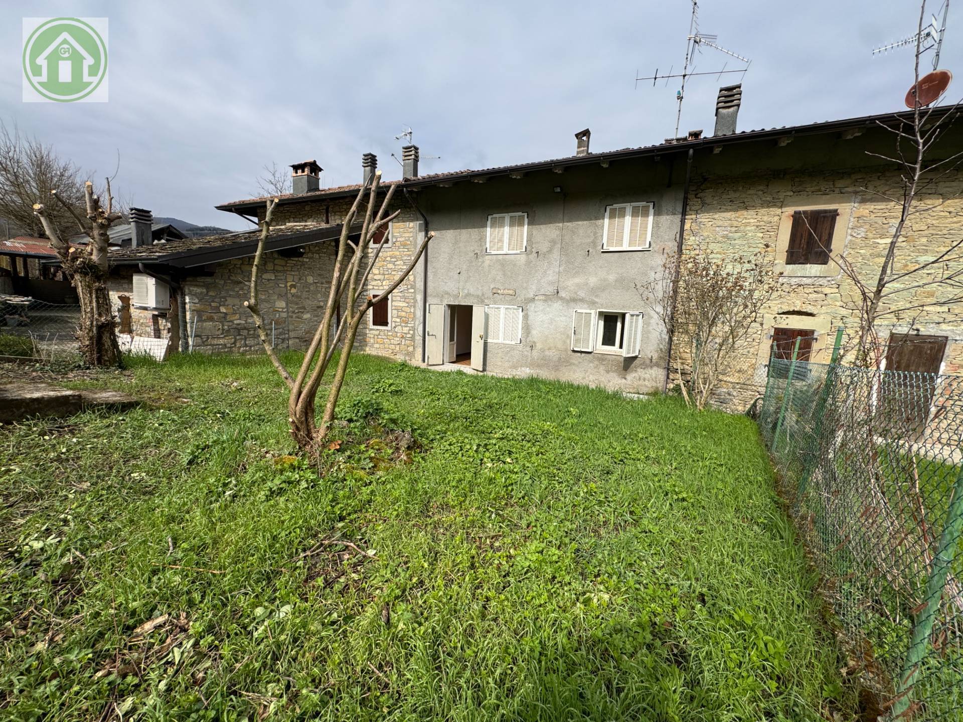 Porzione di casa in vendita a Polinago, Brandola