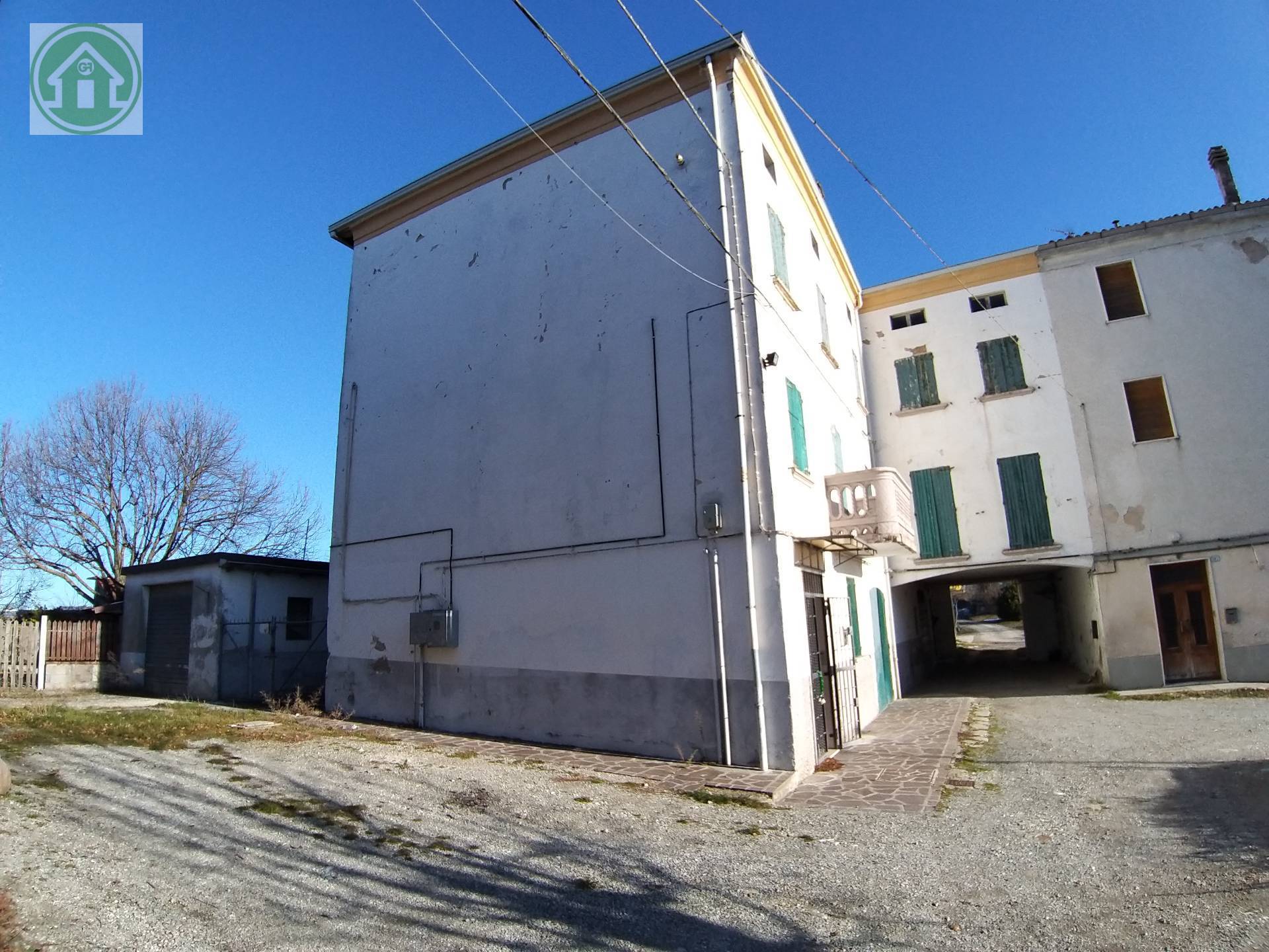 Casa Bifamiliare in vendita a Pavullo nel Frignano, Coscogno