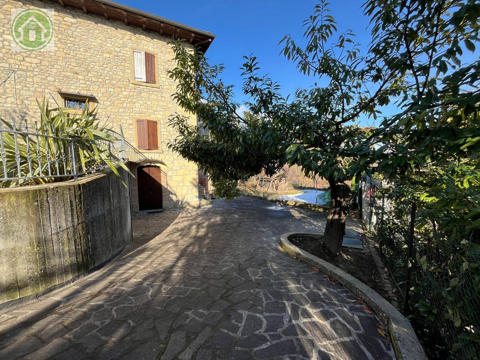 Porzione di casa in vendita a Pavullo nel Frignano, Verica