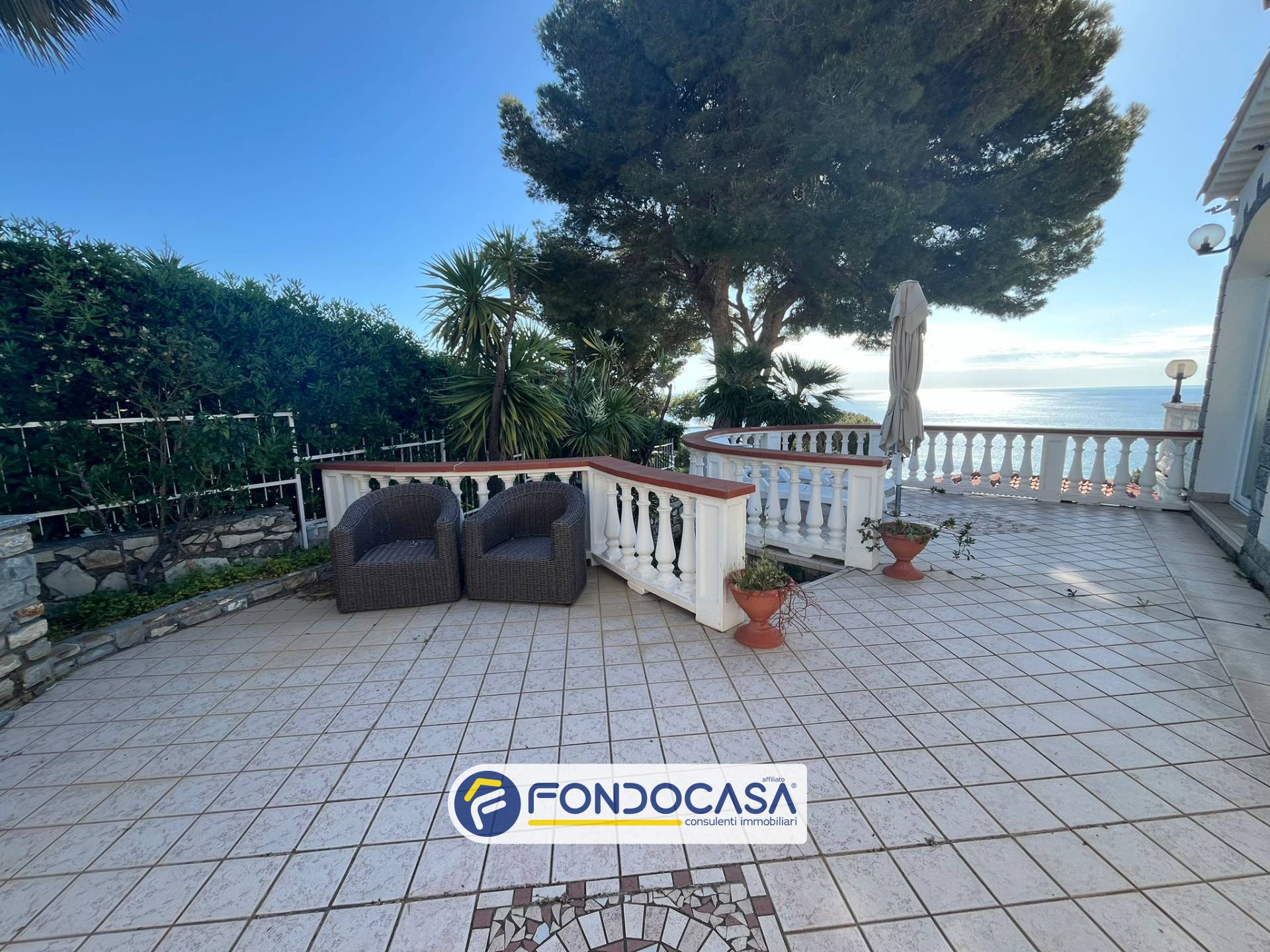 Semindipendente in affitto a Andora