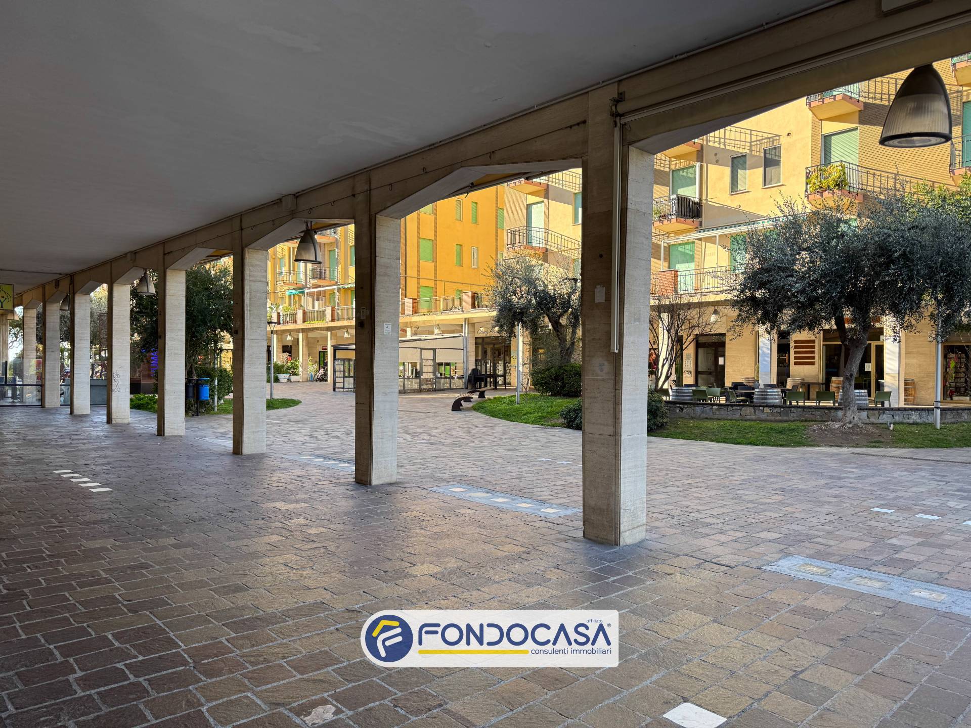 Box o garage in vendita a Andora, Marina di Andora