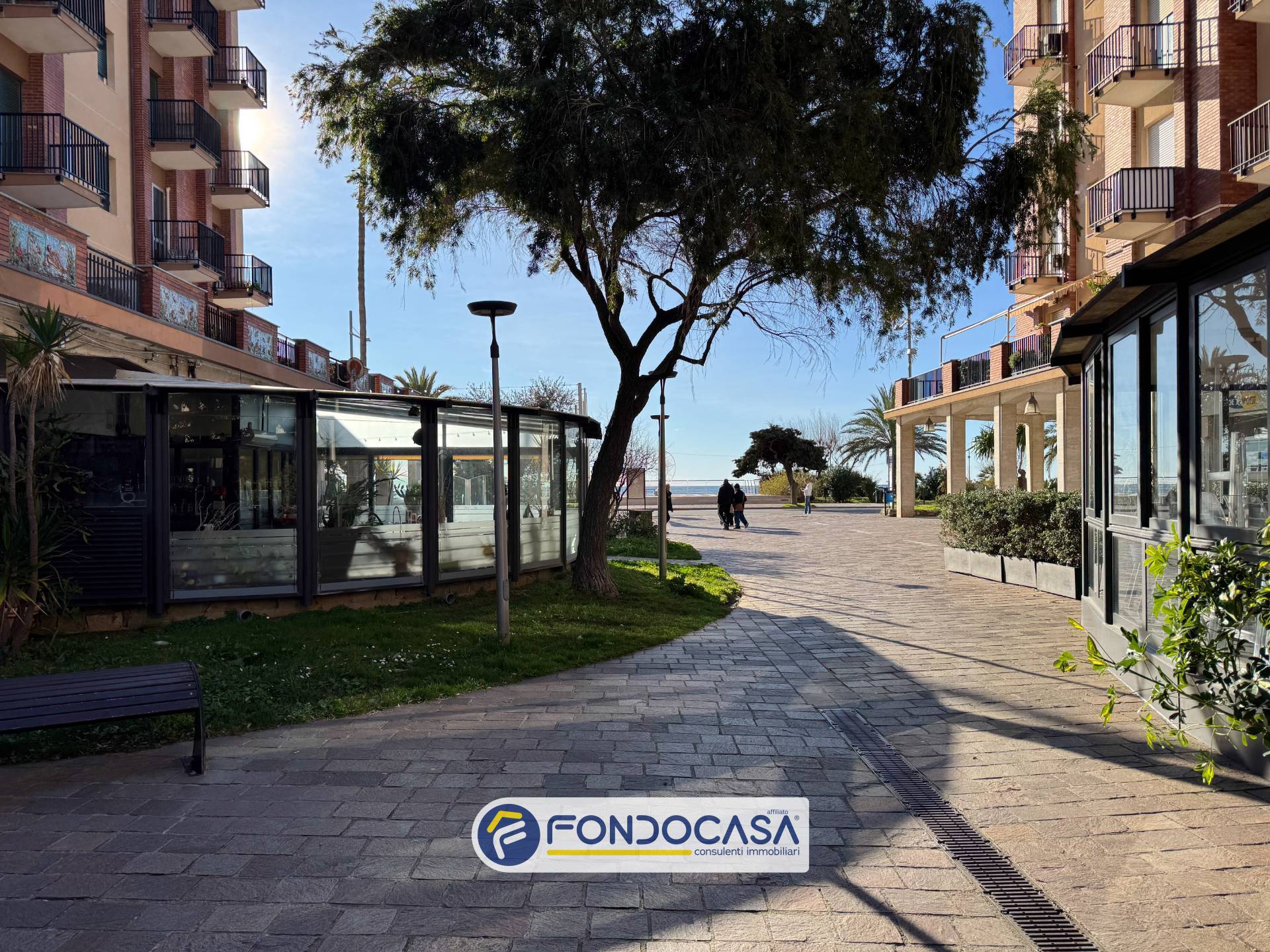 Box o garage in vendita a Andora, Marina di Andora