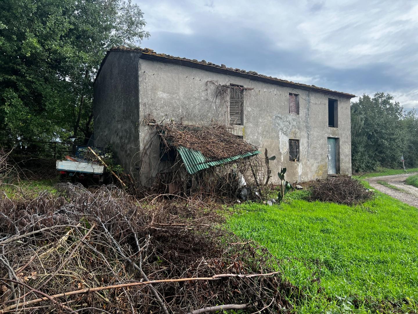 Rustico con giardino, Capannori san ginese