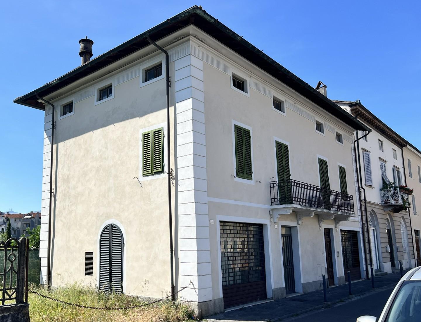 ufficio in vendita a Lucca in zona zona Arancio
