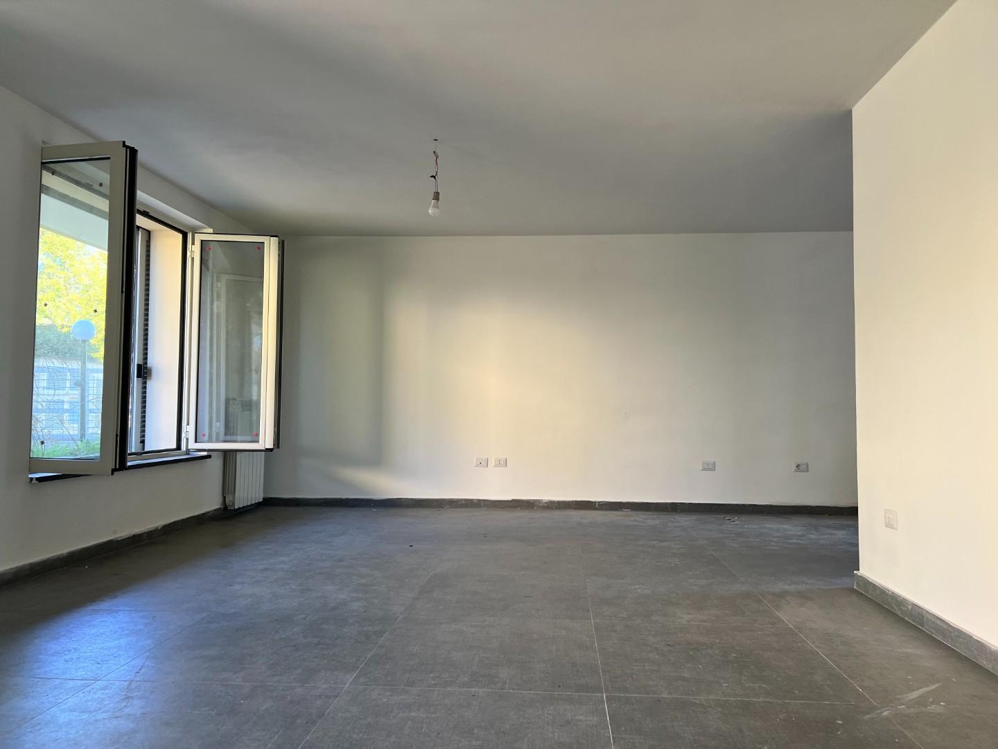 Villa Bifamiliare con giardino, Lucca sant'alessio