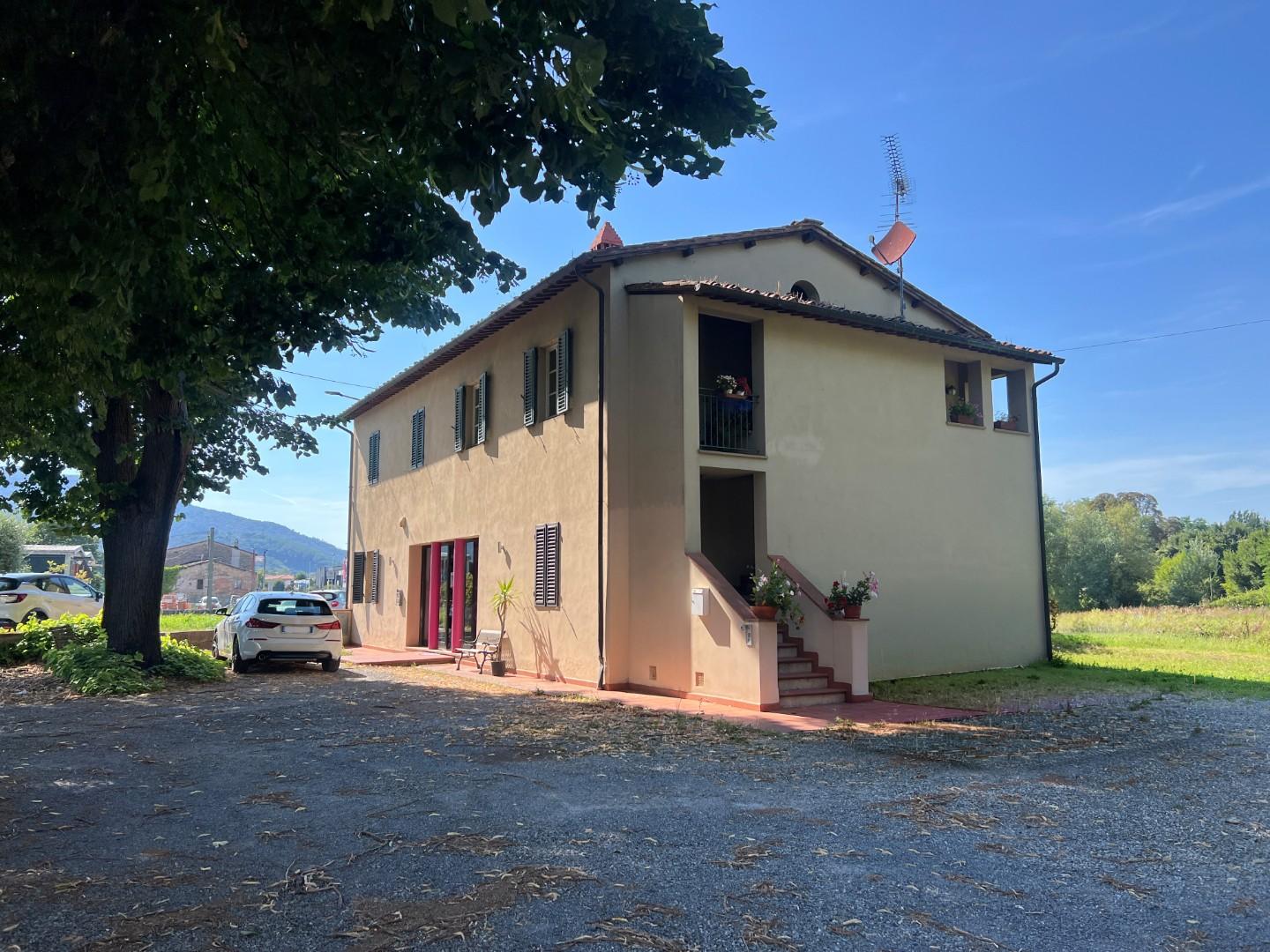 Locale commerciale in vendita, Capannori guamo