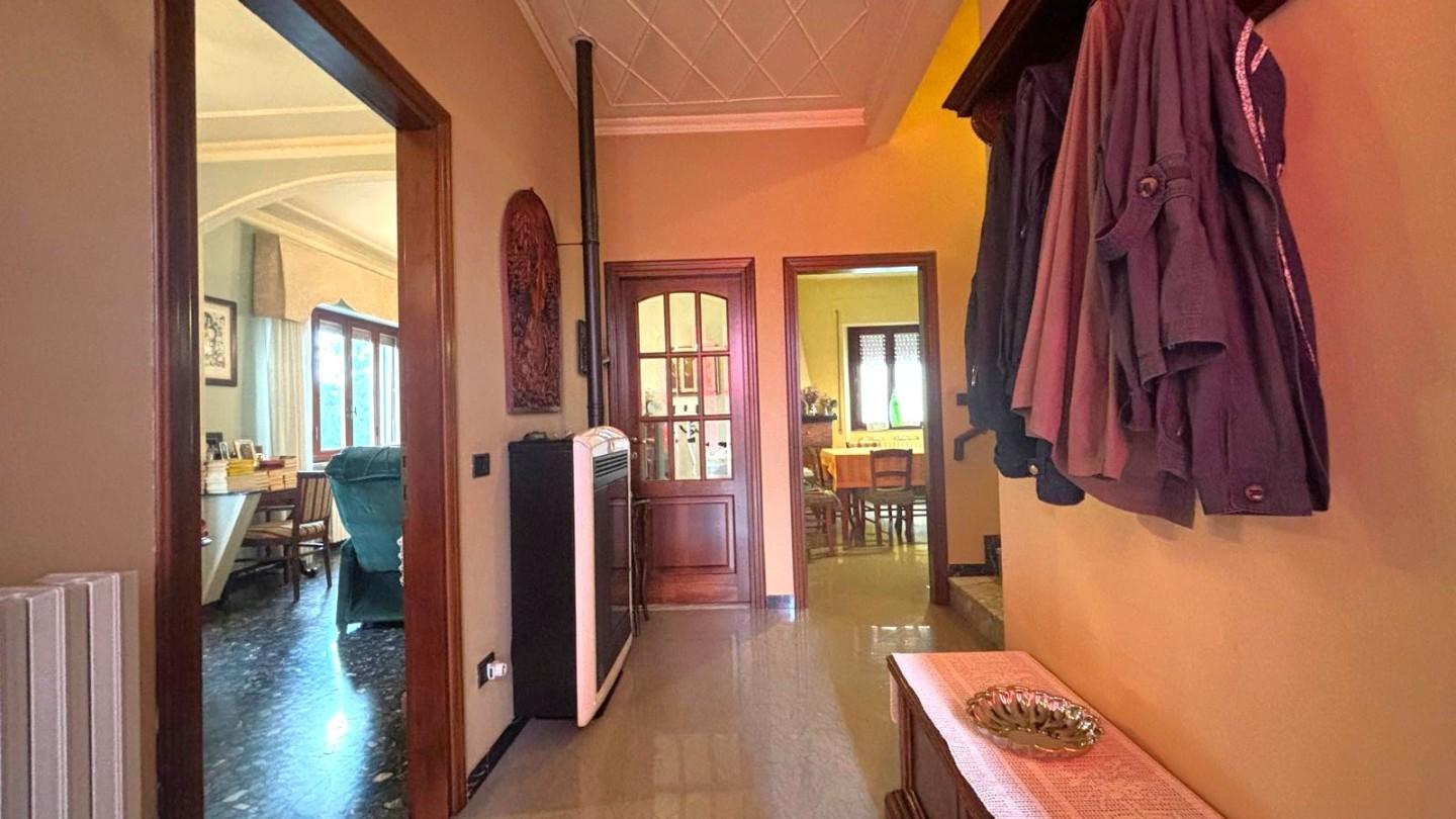 Villa con giardino, Capannori lammari